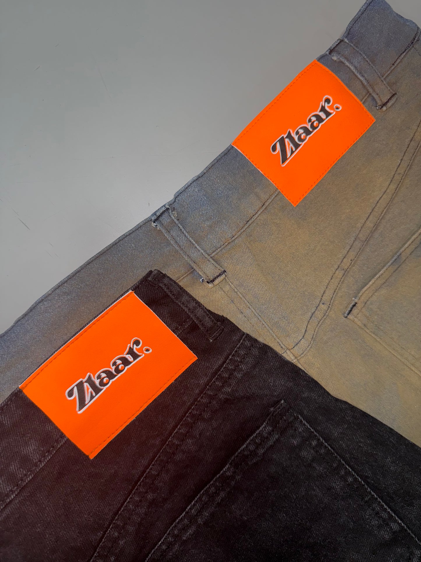 Zlaar. Jorts - Olive/Red