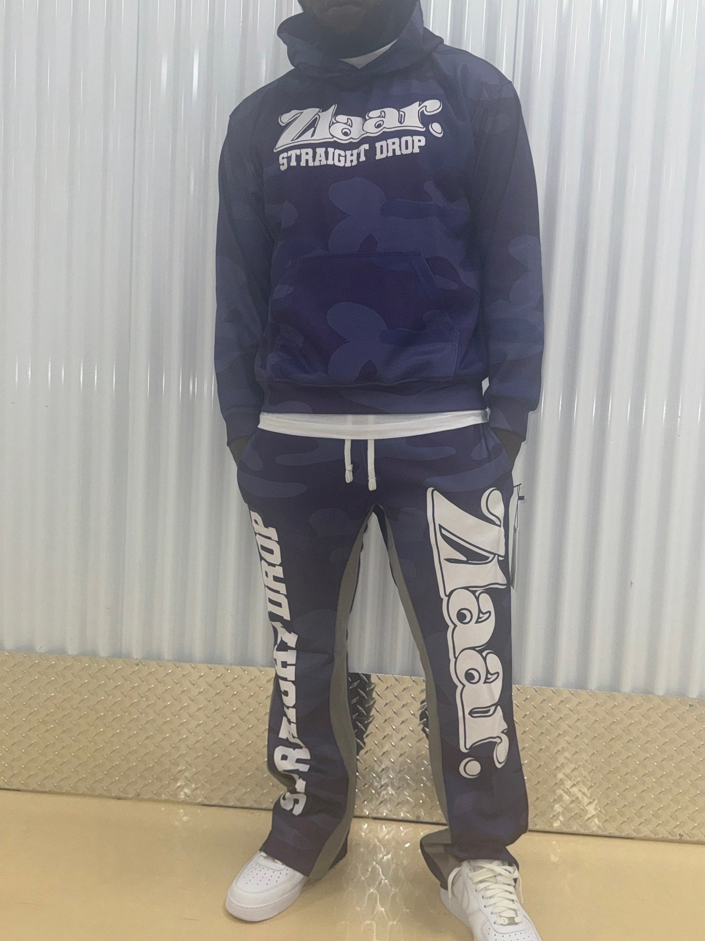 Zlaar. Straight Drop Cammo Sweatsuit - Purple