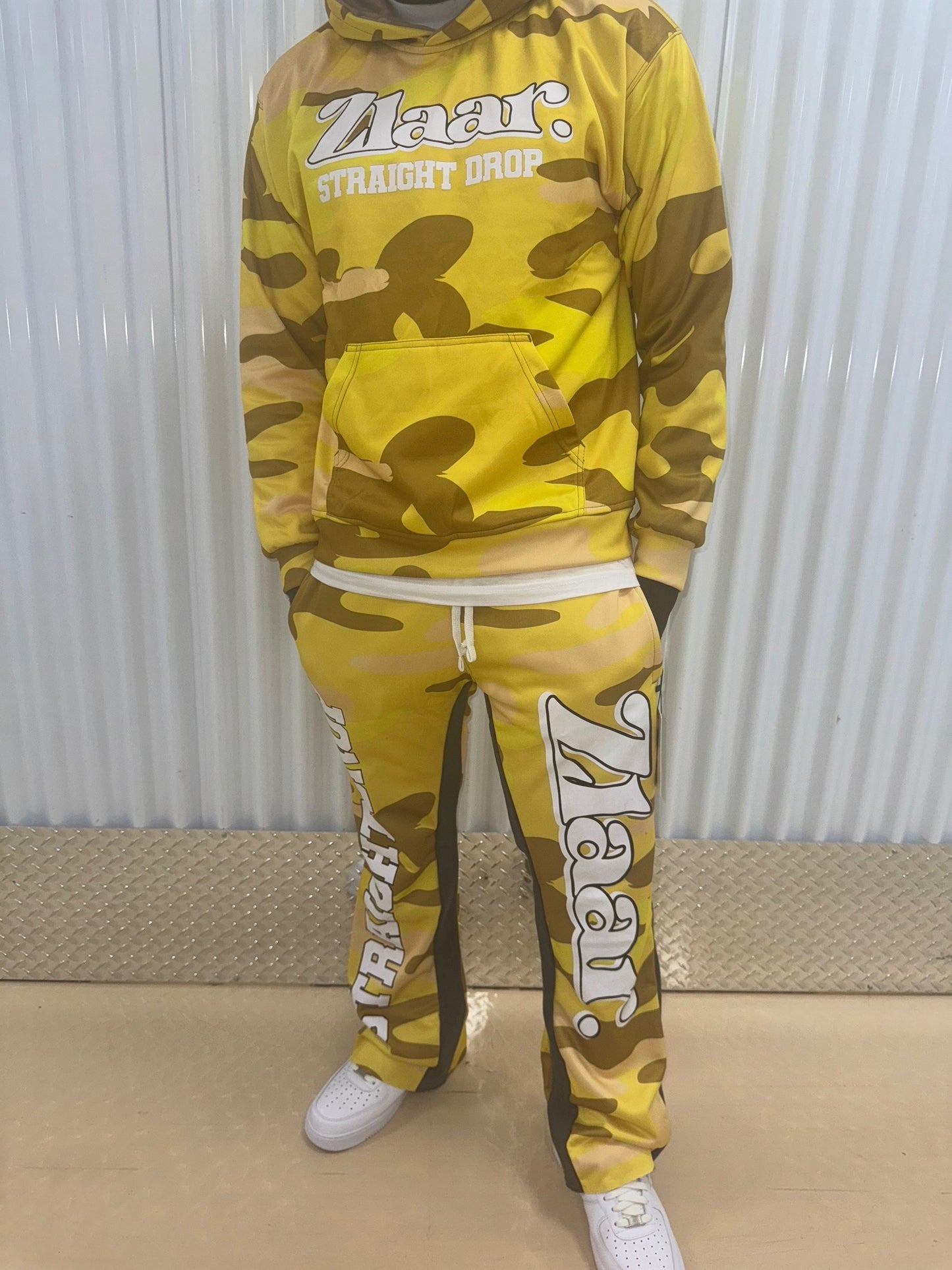 Zlaar. Straight Drop Sweatsuit - Yellow