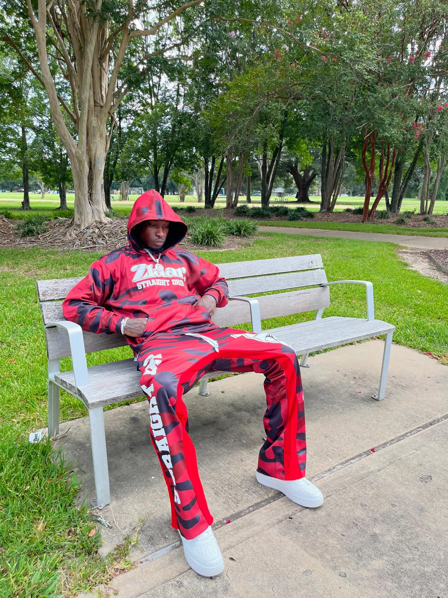Zlaar. Straight Drop Cammo Sweatsuit - Red